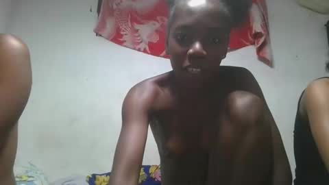 aangevelo online show from December 14, 11:09 pm