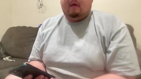 Snapshot of aanngelquezada chatting on April 5, 9:17 am aanng online show from April 5, 9:17 am