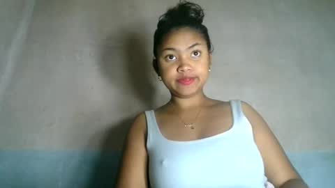 Snapshot of aariciah chatting on August 7, 5:31 am aariciah online show from August 7, 5:31 am