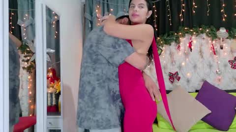 Aaron  Samanta  online show from December 31, 10:58 am