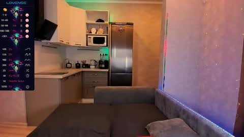 Aaron Bang online show from September 13, 11:26 pm