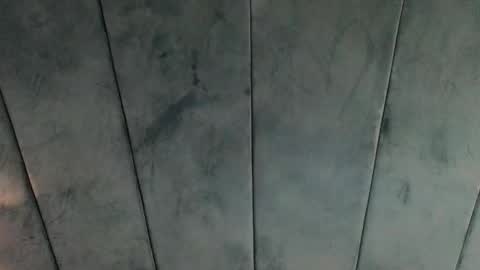 Snapshot of aaron_eze chatting on October 8, 9:34 pm Aaron Ezequiel online show from October 8, 9:34 pm