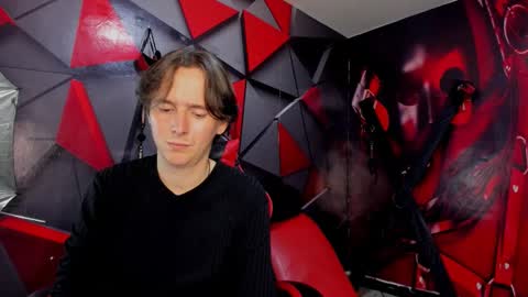 Snapshot of aaron_latinmen2 chatting on December 15, 12:26 am Aaron online show from December 15, 12:26 am