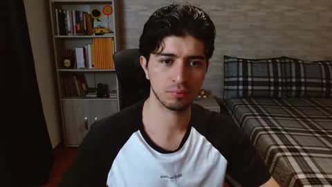 Aaron online show from January 14, 9:52 pm