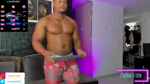 Aaron online show from March 5, 8:32 pm