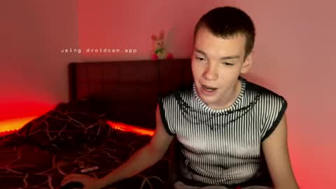 Aaron online show from April 21, 7:17 pm