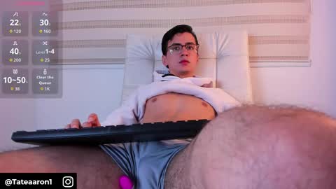 Aaron Tate online show from February 6, 9:45 am