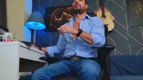 Aaron online show from September 14, 5:56 pm