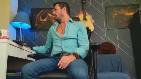 Aaron online show from October 5, 8:45 am