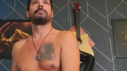 Aaron online show from October 8, 10:29 pm