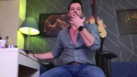 Aaron online show from January 18, 3:27 pm