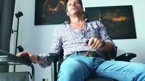 Aaron online show from July 9, 7:45 am