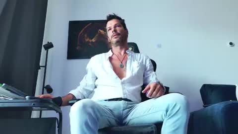 Aaron online show from July 11, 5:43 am
