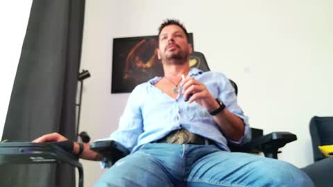 Aaron online show from July 24, 4:10 am
