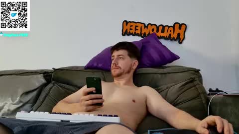 Aaron  online show from October 29, 11:06 pm