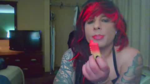 Snapshot of aaronprezent chatting on November 4, 10:25 am aaronprezent online show from November 4, 10:25 am