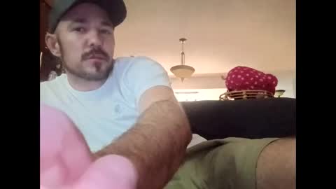 Snapshot of aaronshere888888 chatting on April 1, 2:01 am aaronshere888888 online show from April 1, 2:01 am