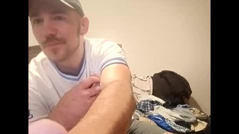 Snapshot of aaronshere888888 chatting on April 25, 4:59 am aaronshere888888 online show from April 25, 4:59 am