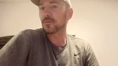 Snapshot of aaronshere888888 chatting on August 10, 4:38 am aaronshere888888 online show from August 10, 4:38 am