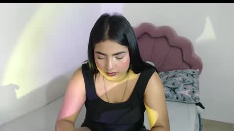 Snapshot of abbie777 chatting on December 20, 12:41 am abbie777 online show from December 20, 12:41 am