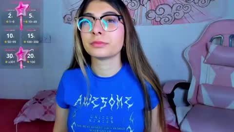 Snapshot of abbie_senjen chatting on June 13, 2:42 am April online show from June 13, 2:42 am