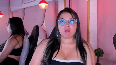 abbiejones_ online show from November 18, 12:53 pm