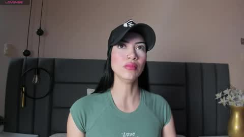 Snapshot of abbiejoness_ chatting on May 22, 11:38 am Abbie Joness online show from May 22, 11:38 am