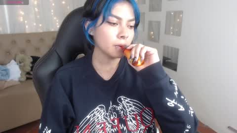 Snapshot of abbiross chatting on December 9, 11:13 pm Abbi online show from December 9, 11:13 pm