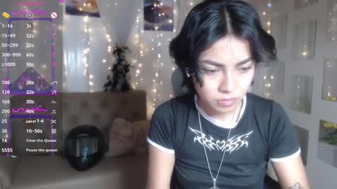 Snapshot of abbiross chatting on February 13, 7:42 pm Abbi online show from February 13, 7:42 pm