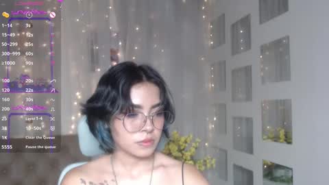 Snapshot of abbiross chatting on February 24, 10:14 pm Abbi online show from February 24, 10:14 pm