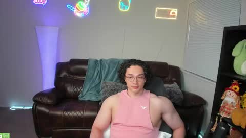 Snapshot of abbuddy920236 chatting on May 28, 1:58 am buddy online show from May 28, 1:58 am
