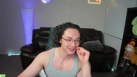 Snapshot of abbuddy920236 chatting on May 29, 1:14 am buddy online show from May 29, 1:14 am