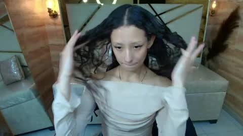Snapshot of abby__r chatting on June 2, 12:51 pm Abby online show from June 2, 12:51 pm