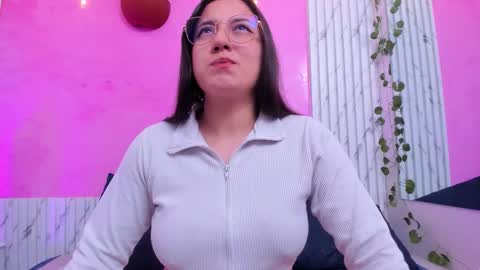 Snapshot of abby_bms chatting on November 22, 4:22 am Abby online show from November 22, 4:22 am