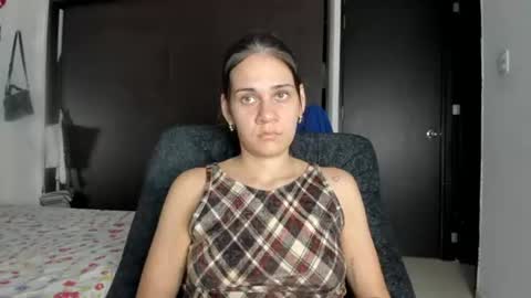 Snapshot of abby_connie chatting on June 13, 3:15 am Abby Connie online show from June 13, 3:15 am