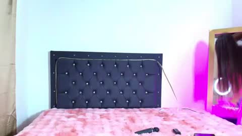 abby_coper1 online show from July 3, 3:57 am