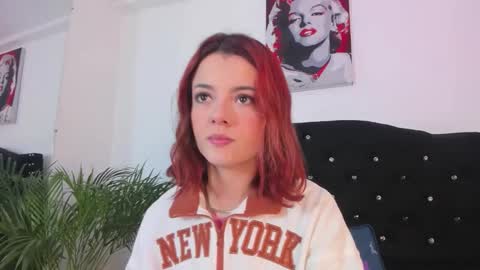 Snapshot of abby_jones2 chatting on May 6, 3:02 am abby jones online show from May 6, 3:02 am
