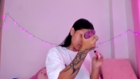 abby_rousee online show from October 20, 1:00 pm