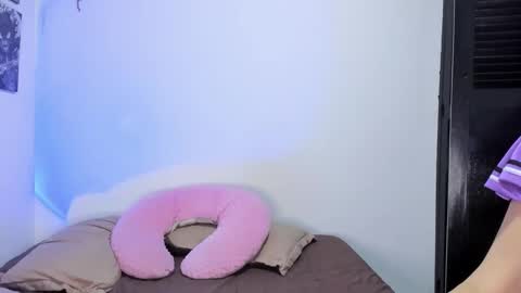 Snapshot of abby_saenz01 chatting on October 30, 10:32 pm Abby Saenz online show from October 30, 10:32 pm