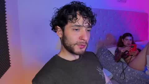 START TRANSMISSION ---- AM COLOMBIA TIME online show from October 4, 7:01 pm