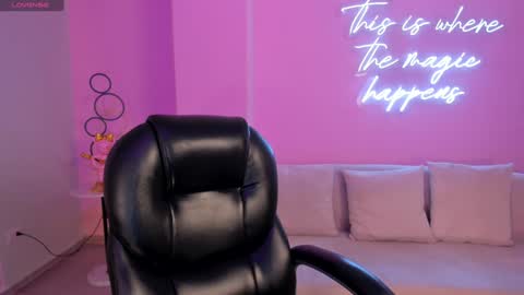 Abby Dalton  online show from January 17, 11:06 am