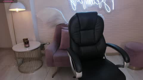 Abby Dalton  online show from January 21, 11:03 am