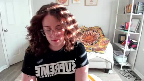 Snapshot of abbyjamesxo chatting on February 25, 9:02 pm Abby James online show from February 25, 9:02 pm