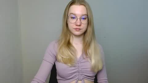 Abby Lovense is active online show from April 5, 3:09 pm