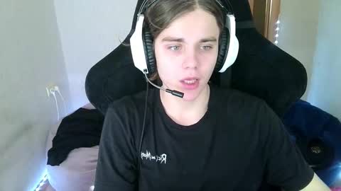 abbysal_blade online show from October 16, 7:31 am