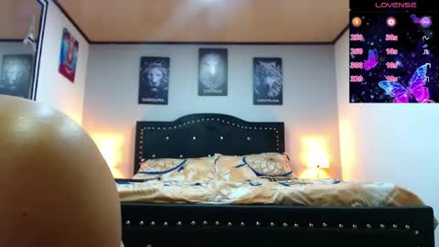 Snapshot of abbyshinne chatting on April 21, 1:39 pm abbyshinne online show from April 21, 1:39 pm