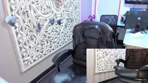 Snapshot of abbystones chatting on December 19, 3:08 pm Abby Stones online show from December 19, 3:08 pm