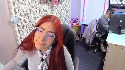 Snapshot of abbystones chatting on December 27, 4:32 pm Abby Stones online show from December 27, 4:32 pm