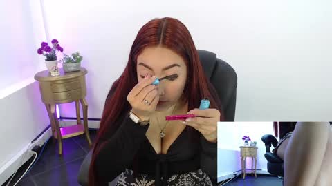 Snapshot of abbystones chatting on January 29, 12:35 pm Abby Stones online show from January 29, 12:35 pm