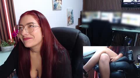 Snapshot of abbystones chatting on February 1, 6:08 pm Abby Stones online show from February 1, 6:08 pm